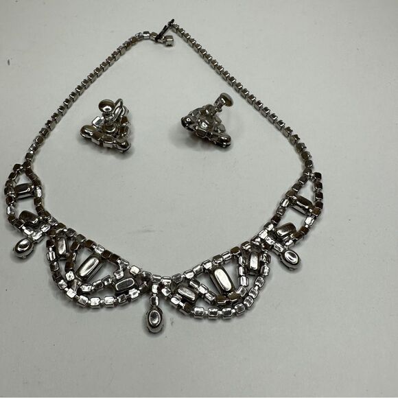 Fashion Jewelry Black and Pink Rhinestone Necklace and Screw Back Earrings - Picture 8 of 14